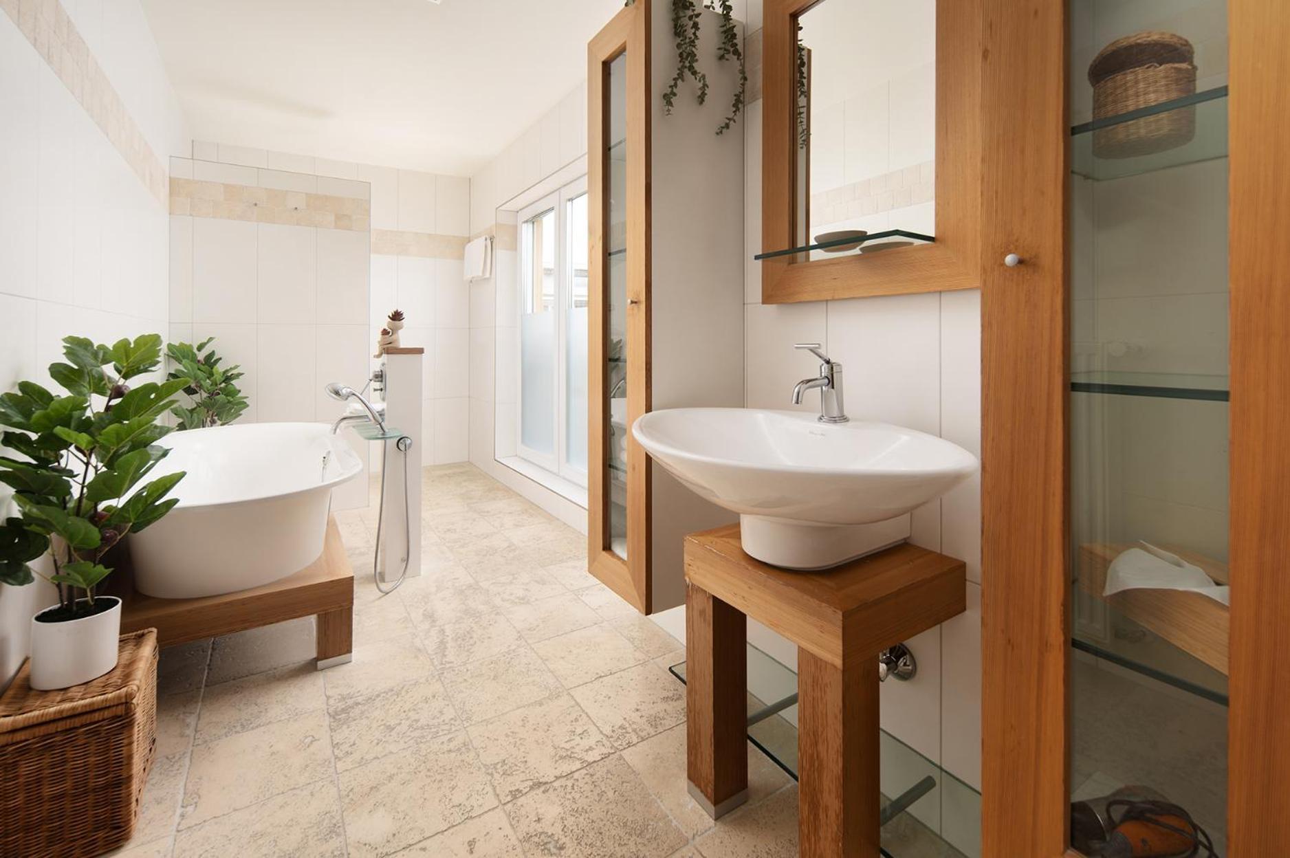 Hotel Vier Jahreszeiten An Der Therme & Kliniken Bad Krozingen Naehe Freiburg & Schwarzwald Ideal Fuer Wellness Kur & Business Ausfluege 24H Check In- Wlan & Parken Gratis Exterior foto