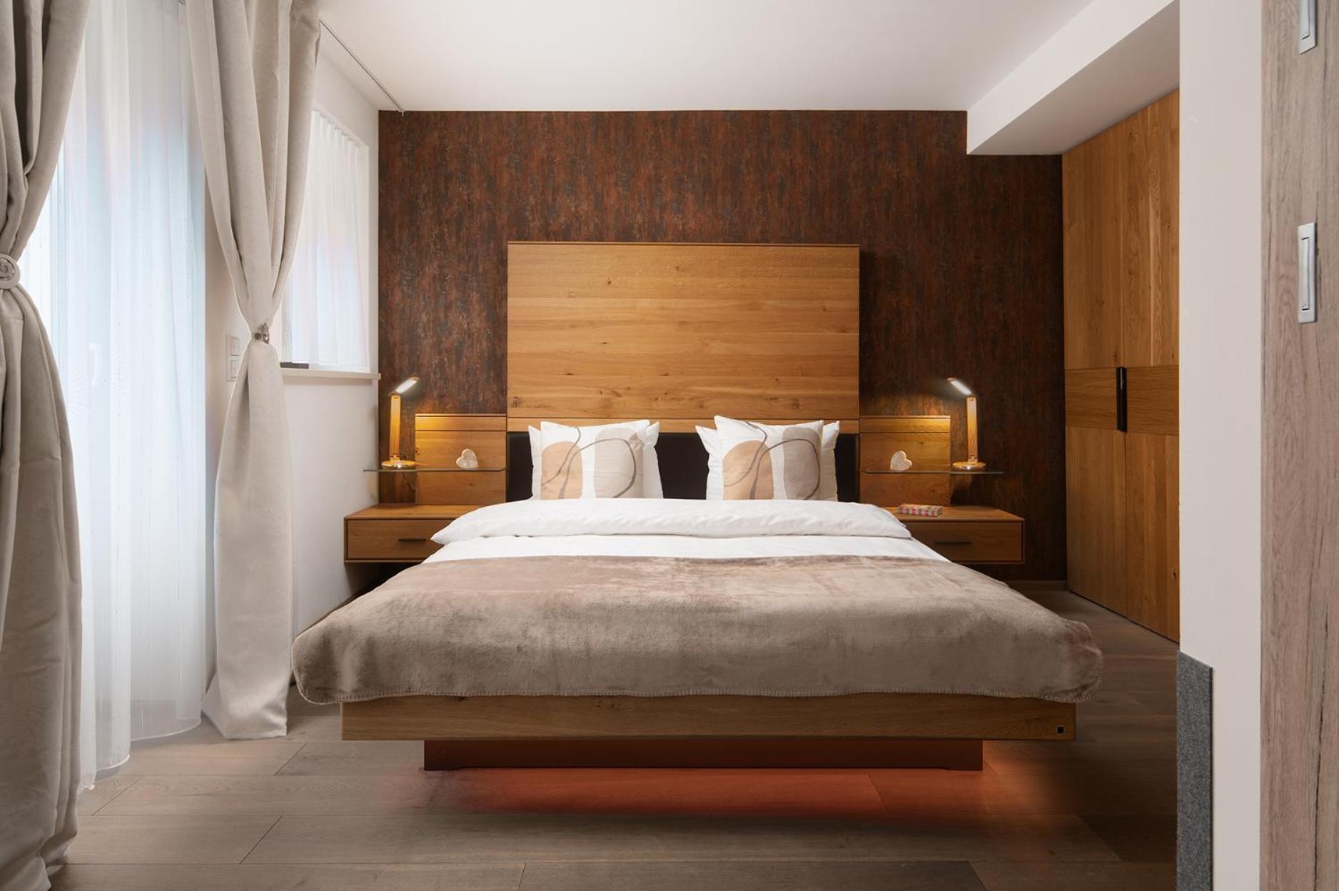 Hotel Vier Jahreszeiten An Der Therme & Kliniken Bad Krozingen Naehe Freiburg & Schwarzwald Ideal Fuer Wellness Kur & Business Ausfluege 24H Check In- Wlan & Parken Gratis Exterior foto