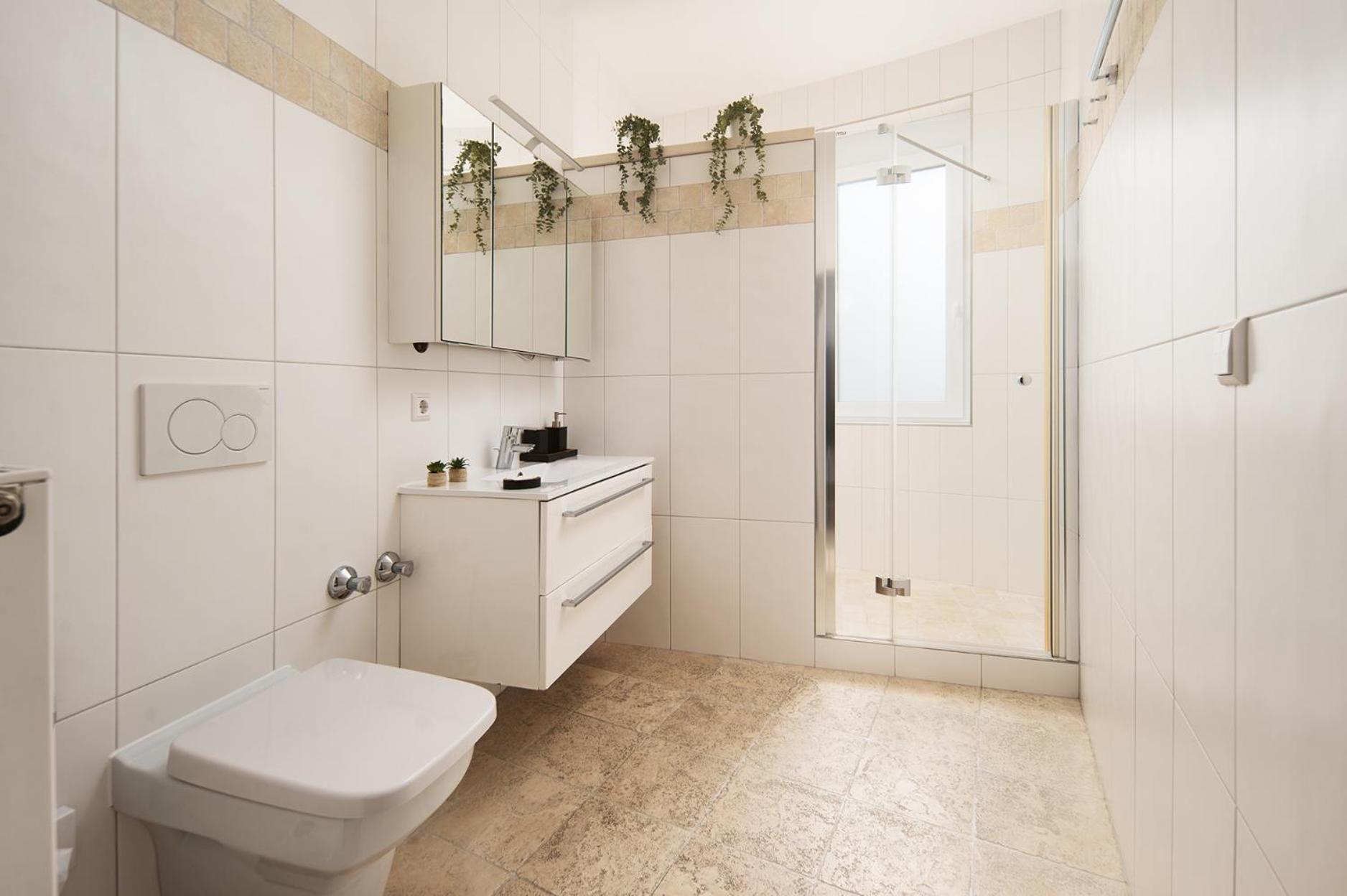 Hotel Vier Jahreszeiten An Der Therme & Kliniken Bad Krozingen Naehe Freiburg & Schwarzwald Ideal Fuer Wellness Kur & Business Ausfluege 24H Check In- Wlan & Parken Gratis Exterior foto